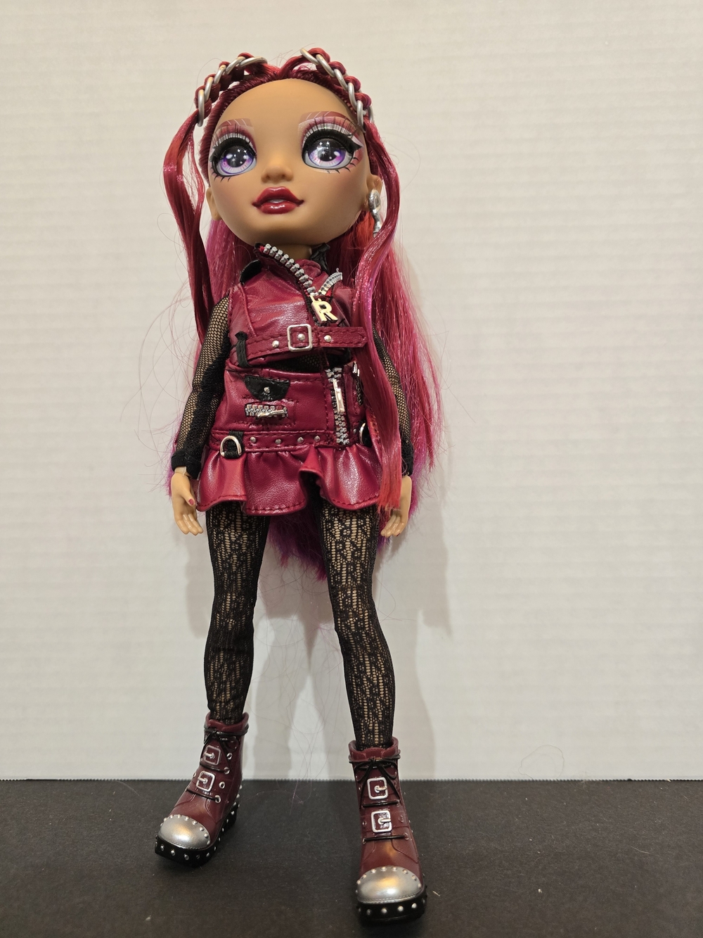 Rainbow High Mila Berrymore